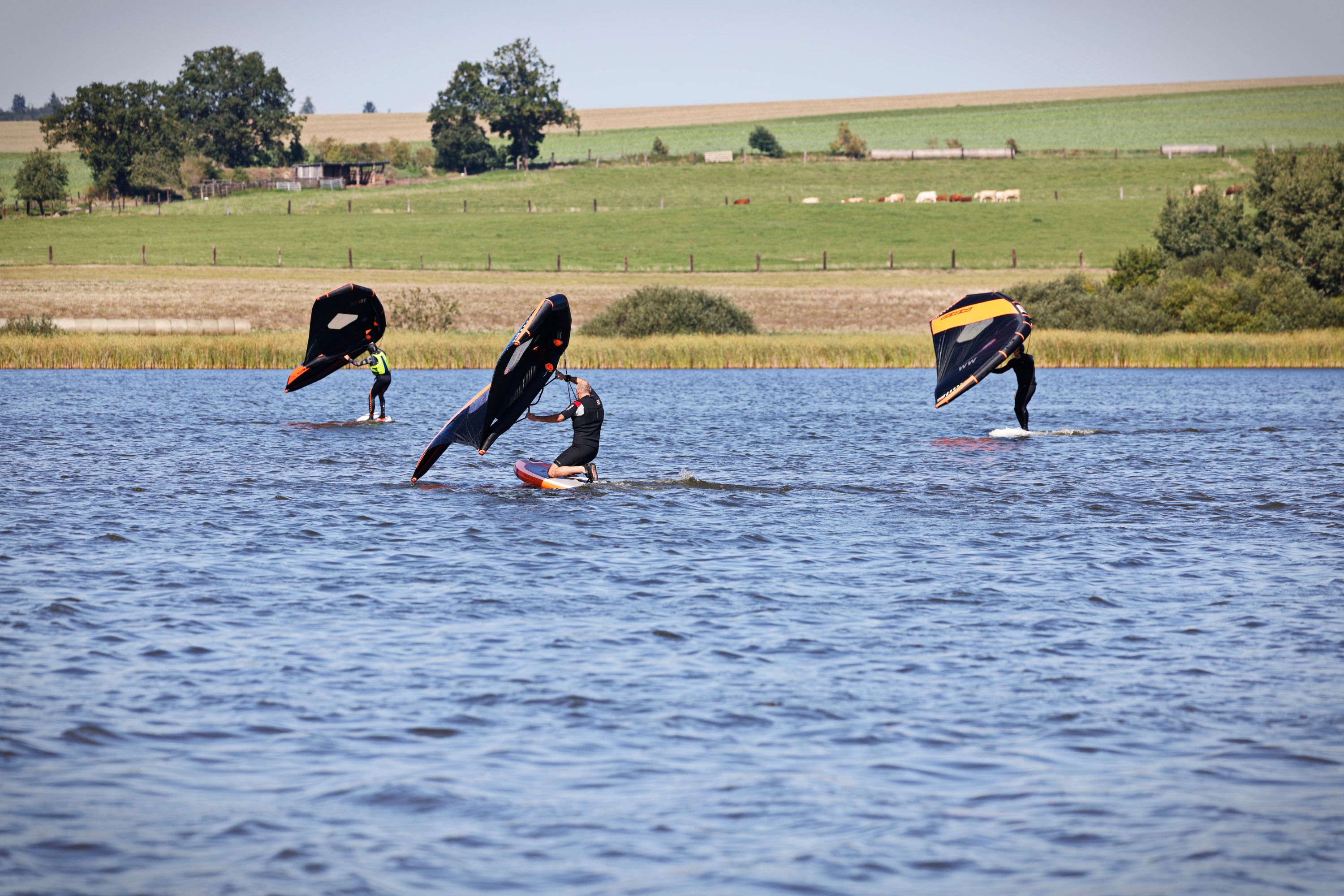 wingfoiling kurz labutak jezero windsurfing karlin deda